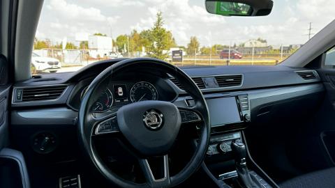 Škoda Superb III  (190KM) - 59 900  PLN, 2016 - MICHAŁOWICE - wyprzedaż | Autoria.pl