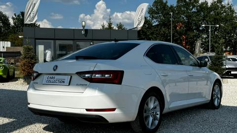 Škoda Superb III  (190KM) - 59 900  PLN, 2016 - MICHAŁOWICE - wyprzedaż | Autoria.pl