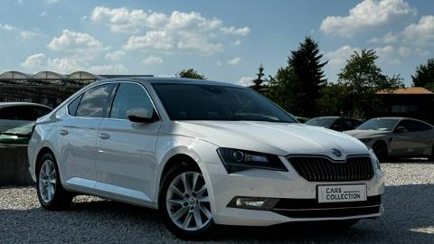 Škoda Superb III  (190KM) - 59 900  PLN, 2016 - MICHAŁOWICE - wyprzedaż | Autoria.pl