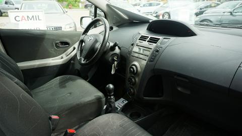 Toyota Yaris II  (101KM) - 11 600  PLN, 2009 - Opole - wyprzedaż | Autoria.pl