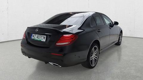 Mercedes-Benz Klasa E W213  (194KM) -  101 200  PLN, 2018 - Komorniki - wyprzedaż | Autoria.pl