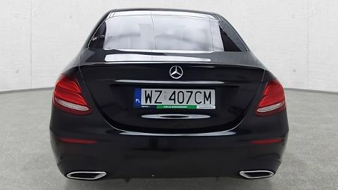 Mercedes-Benz Klasa E W213  (194KM) -  101 200  PLN, 2018 - Komorniki - wyprzedaż | Autoria.pl