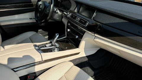 BMW Seria  7 F01  (313KM) - 86 800  PLN, 2013 - SADE BUDY - wyprzedaż | Autoria.pl