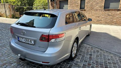 Toyota Avensis III  (126KM) - 27 700  PLN, 2011 - wyprzedaż | Autoria.pl