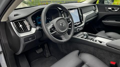 Volvo XC 60 II  (197KM) -  204 900  PLN, 2023 - Kamienna Góra - wyprzedaż | Autoria.pl