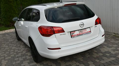 Opel Astra J  (110KM) - 18 900  PLN, 2011 - Kampinos - wyprzedaż | Autoria.pl