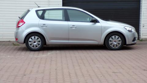 Kia Ceed I  (90KM) - 21 900  PLN, 2011 - MIKOŁÓW - wyprzedaż | Autoria.pl