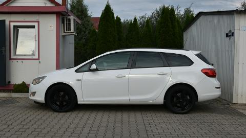 Opel Astra J  (110KM) - 18 900  PLN, 2011 - Kampinos - wyprzedaż | Autoria.pl