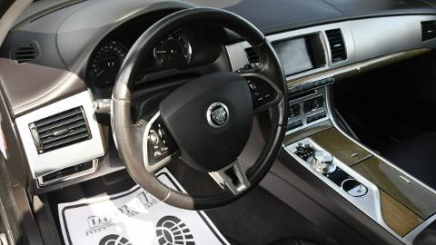 Jaguar XF X250  (163KM) - 38 900  PLN, 2013 - Kutno - wyprzedaż | Autoria.pl