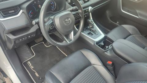 Toyota RAV4 V  (218KM) -  145 900  PLN, 2019 - Otwock - wyprzedaż | Autoria.pl