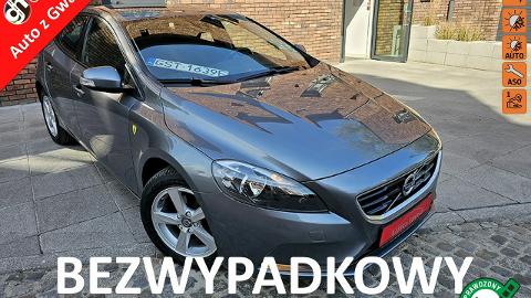 Volvo V40 II  (115KM) - 39 900  PLN, 2015 - wyprzedaż | Autoria.pl