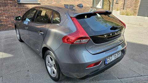 Volvo V40 II  (115KM) - 39 900  PLN, 2015 - wyprzedaż | Autoria.pl