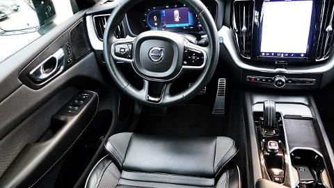 Volvo XC 60 II  (211KM) -  186 900  PLN, 2022 - Mysłowice - wyprzedaż | Autoria.pl