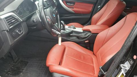 BMW Seria  3 F30/F31  (306KM) - 48 600  PLN, 2015 - Sękocin Nowy - wyprzedaż | Autoria.pl