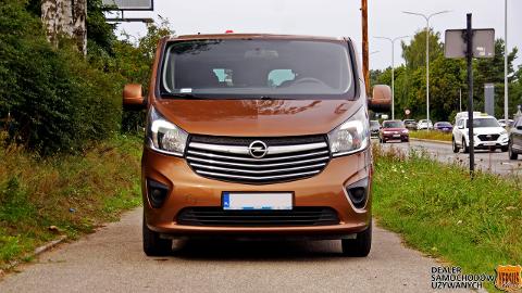 Opel Vivaro II  (115KM) - 59 000  PLN, 2014 - Gdynia Cisowa - wyprzedaż | Autoria.pl