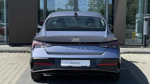 Hyundai Elantra VII  (123KM) -  103 900  PLN, 2024 - Piotrków Trybunalski - wyprzedaż | Autoria.pl