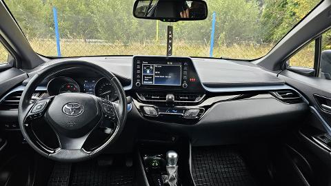 Toyota C-HR (122KM) - 94 800  PLN, 2021 - Nowy Sącz - wyprzedaż | Autoria.pl