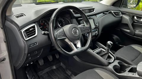 Nissan Qashqai II  (140KM) - 77 900  PLN, 2021 - Kamienna Góra - wyprzedaż | Autoria.pl