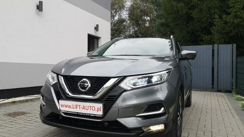 Nissan Qashqai II  (160KM) - 83 900  PLN, 2018 - Strzegom - wyprzedaż | Autoria.pl