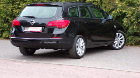 Opel Astra J  (140KM) - 28 900  PLN, 2013 - MIKOŁÓW - wyprzedaż | Autoria.pl