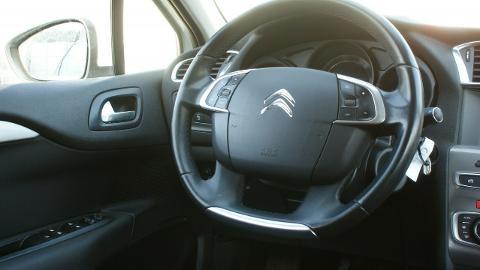 Citroën C4 II  (92KM) - 71 700  PLN, 2015 - Ostrów Wielkopolski - wyprzedaż | Autoria.pl