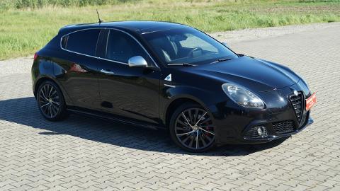 Alfa Romeo Giulietta (235KM) - 34 900  PLN, 2011 - Goczałkowice-Zdrój - wyprzedaż | Autoria.pl