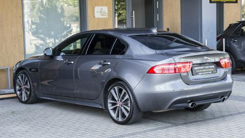 Jaguar XE I  (300KM) -  129 900  PLN, 2018 - Gdynia - wyprzedaż | Autoria.pl