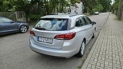 Opel Astra K  (110KM) - 31 999  PLN, 2016 - Szczecin - wyprzedaż | Autoria.pl