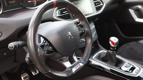 Peugeot 308 1.6 e-THP GTi by Sport S&S (272KM) - 56 900  PLN, 2016 - Warszawa - wyprzedaż | Autoria.pl