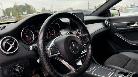 Mercedes-Benz CLA (156KM) - 89 500  PLN, 2017 - MICHAŁOWICE - wyprzedaż | Autoria.pl