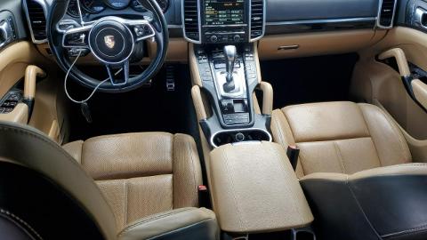 Porsche Cayenne II  (420KM) - 62 600  PLN, 2016 - Sękocin Nowy - wyprzedaż | Autoria.pl