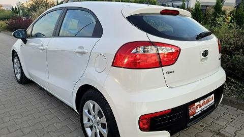 Kia Rio III  (84KM) - 27 990  PLN, 2016 - Śrem - wyprzedaż | Autoria.pl