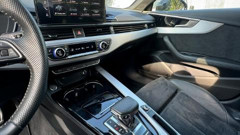 Audi A4 B9  (190KM) - 59 900  PLN, 2020 - Miechów - wyprzedaż | Autoria.pl