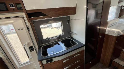 Hymer BMC I 580 (170KM) -  672 900  PLN, 2024 - Janki - wyprzedaż | Autoria.pl