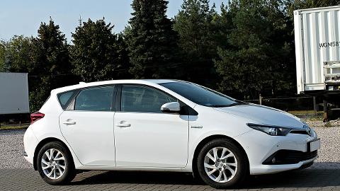 Toyota Auris II  (136KM) - 69 998  PLN, 2018 - Warszawa - wyprzedaż | Autoria.pl