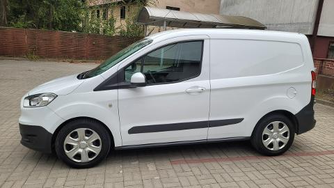 Ford Transit Courier (101KM) - 30 300  PLN, 2016 - Ćmińsk - wyprzedaż | Autoria.pl