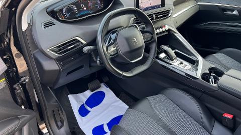 Peugeot 5008 1.5 BlueHDI Allure S&S EAT8 (130KM) - 86 900  PLN, 2018 - Ostrów Wielkopolski - wyprzedaż | Autoria.pl