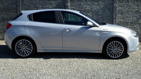 Alfa Romeo Giulietta (170KM) - 39 800  PLN, 2014 - Dąbrowa Górnicza - wyprzedaż | Autoria.pl