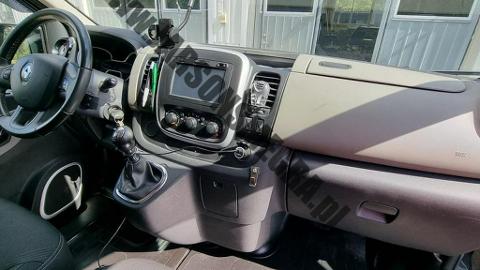 Renault Trafic III  (140KM) - 44 100  PLN, 2016 - Kiczyce - wyprzedaż | Autoria.pl