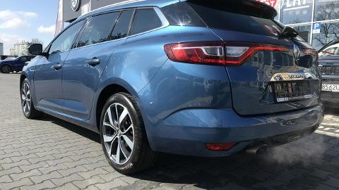 Renault Megane IV  (132KM) - 59 900  PLN, 2017 - TYCHY - wyprzedaż | Autoria.pl