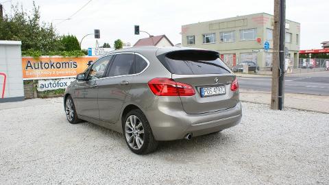 BMW Seria  2 F46 (149KM) - 51 700  PLN, 2015 - Ostrów Wielkopolski - wyprzedaż | Autoria.pl