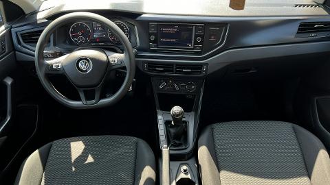 Volkswagen Polo VI  (75KM) - 35 900  PLN, 2018 - TYCHY - wyprzedaż | Autoria.pl