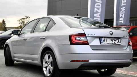 Škoda Octavia III  (115KM) - 53 900  PLN, 2018 - TYCHY - wyprzedaż | Autoria.pl