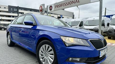 Škoda Superb III  (150KM) - 68 900  PLN, 2018 - TYCHY - wyprzedaż | Autoria.pl