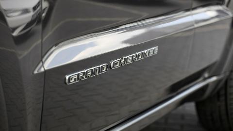 Jeep Grand Cherokee IV  (250KM) -  179 900  PLN, 2018 - TYCHY - wyprzedaż | Autoria.pl