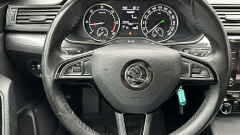 Škoda Superb III  (150KM) - 68 900  PLN, 2018 - TYCHY - wyprzedaż | Autoria.pl