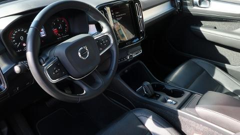 Volvo XC 40 (190KM) -  139 900  PLN, 2018 - TYCHY - wyprzedaż | Autoria.pl