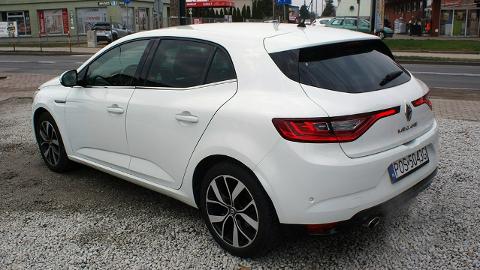 Renault Megane IV  (132KM) - 55 700  PLN, 2018 - Ostrów Wielkopolski - wyprzedaż | Autoria.pl