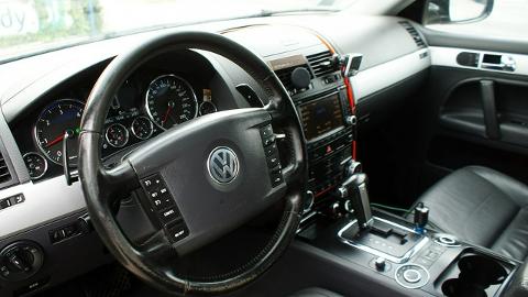 Volkswagen Touareg I  (225KM) - 39 700  PLN, 2007 - Ostrów Wielkopolski - wyprzedaż | Autoria.pl