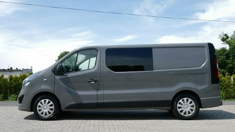 Opel Vivaro II  (120KM) - 72 500  PLN, 2018 - Goczałkowice-Zdrój - wyprzedaż | Autoria.pl